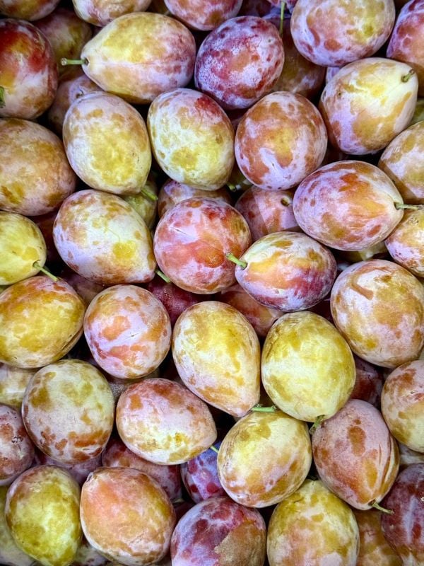 Sweet Armenian Plums (w) 500 g